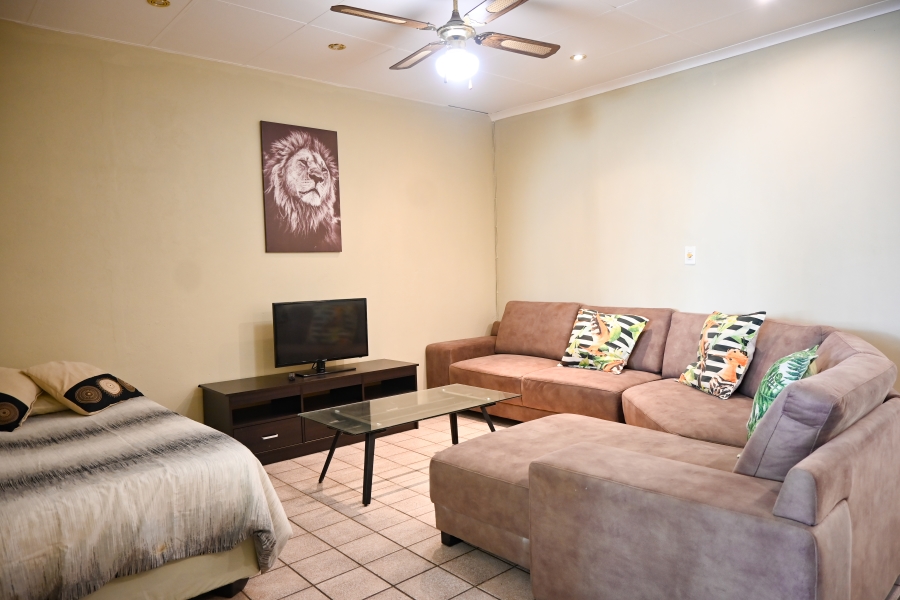 1 Bedroom Property for Sale in Strand South Western Cape